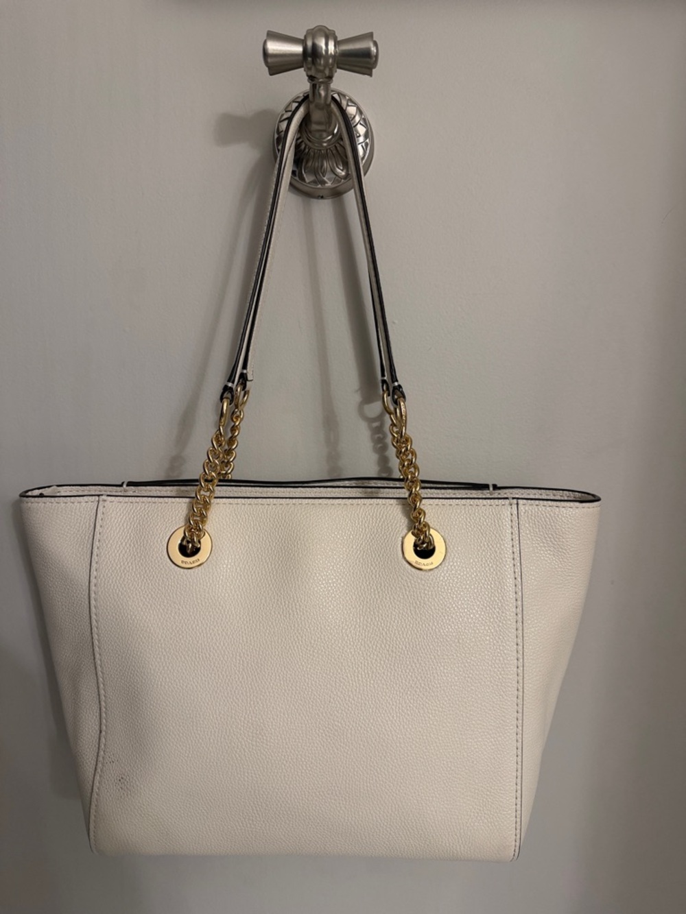 Coach Cream Pebbled Leather Tote with Gold Chain Straps - Picture 2 of 8